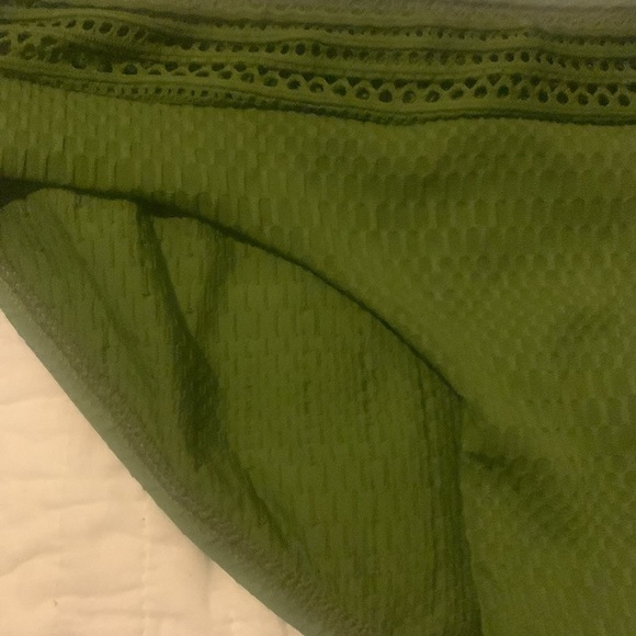 NWT Robin Piccone Perla Crochet Bikini Bottoms color moss - Picture 4 of 9